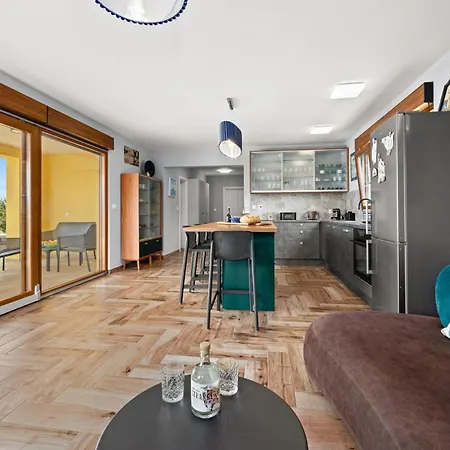 Villa Rok With Private Pool & Sunset Views Near Pula Puntera