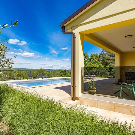 Rok With Private Pool & Sunset Views Near Pula Puntera