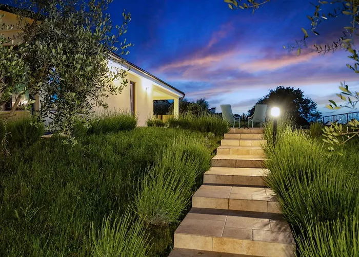 Rok Modern Family With Private Pool Villa