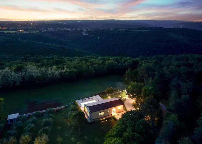 Rok Modern Family With Private Pool Villa *