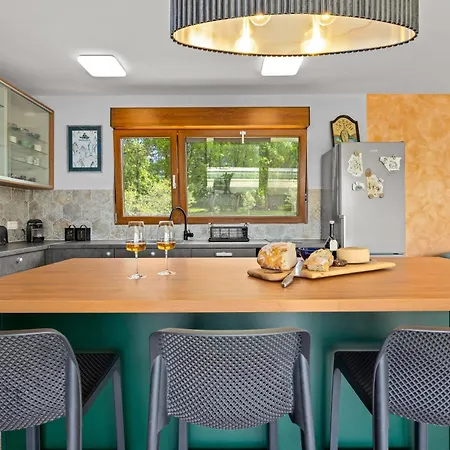 فيلة Rok Enjoy An Olive Oasis, 2bd, Pool, Wifi, Solar, Child - Friendly *