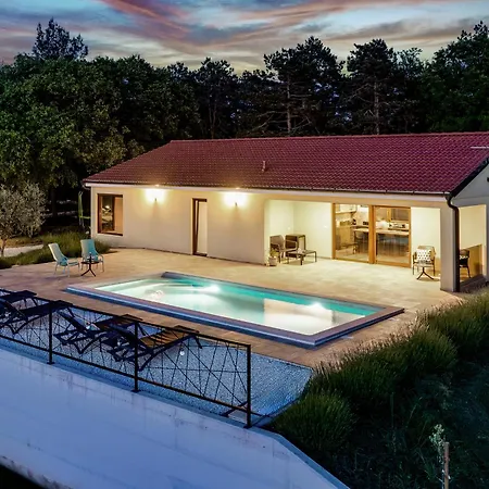 Rok In Beautiful Olive Oasis, 2bd, Pool, Wifi * Puntera